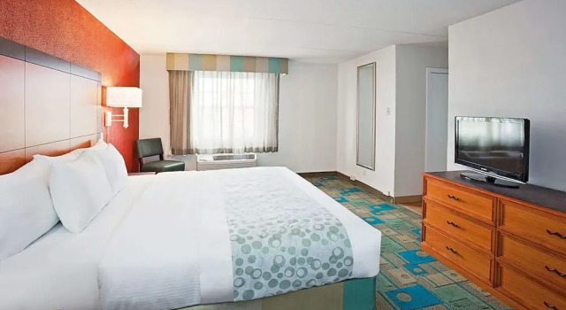 Номер Comfort Norwood Inn & Suites Merrillville