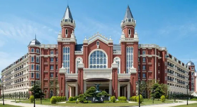 Yancheng Tianmu Hot Spring Resort Hotel, Rezerwuj Ośrodek wypoczynkowy Hotele 5-gwiazdkowe w Yancheng, 5*