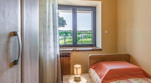 Awesome Apartment in Pula With Wifi and 2 Bedrooms