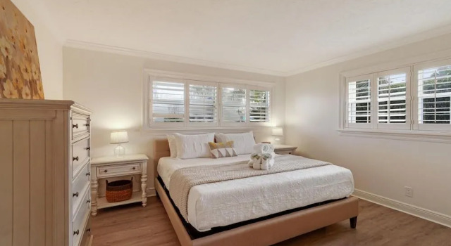 22 salt water pool home with king beds, Book Hotel Deerfield Beach Florida