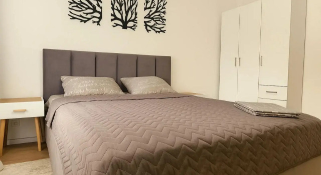 Luxury Apartment on 65 let Pobedy Street 23, Prenota Appartamento Hotel a Central Russia con parcheggio, Parcheggio