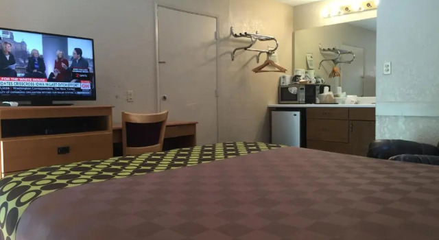 Двухместный номер Standard Townhouse Inn and Suites