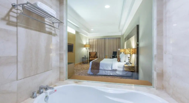 Deluxe Twin room Wyndham Surabaya