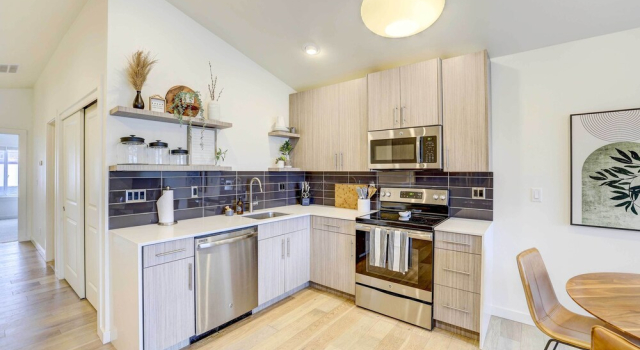 Апартаменты Beautiful Townhome - Steps to Downtown Boise