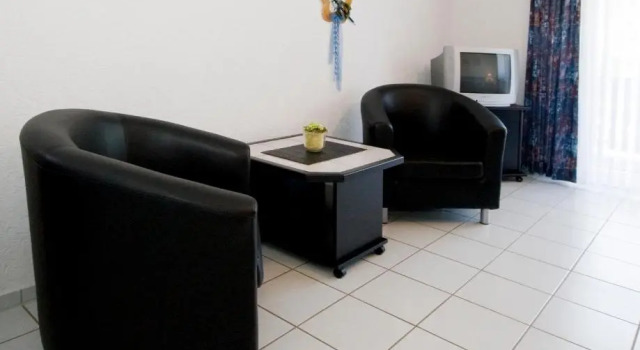 Pension Mosella , Appartement mit Balkon und Moselblick, Забронировать Апартаменты/квартира Санкт-Альдегунд Мозель - Германия