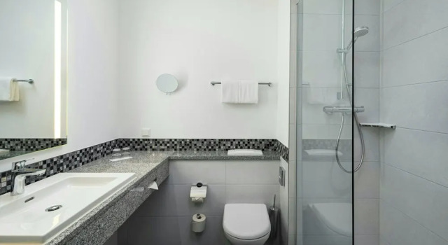 Трёхместный номер Comfort Leonardo Hotel Düsseldorf City Center