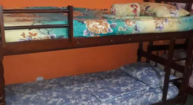 Кровать в общем номере Hostel Tavares Bastos