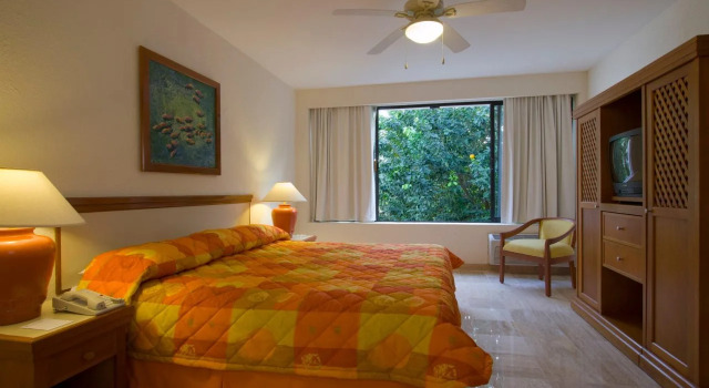 Ocean Breeze Acapulco