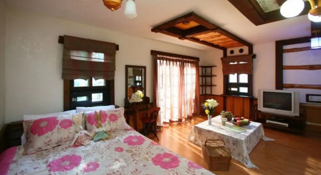 Jeongseon Haetbinnuri Pension
