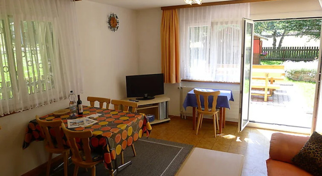 Apartment Amara by Interhome, Prenota Appartamento Hotel a Canton Vallese con parcheggio, Parcheggio