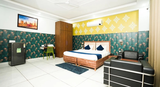 Номер Premium Hotel Vasudha Inn-Near International Airport Delhi