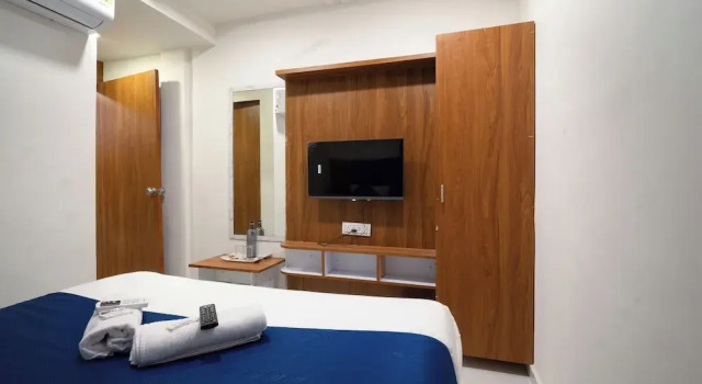 Hotel Nest Sky, Rezerwuj Hotel Hotele w Gujarat ze śniadaniem, Śniadanie