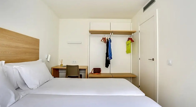 Четырёхместные апартаменты Sercotel Logroño Suites