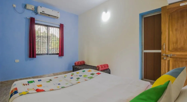 OYO 12468 Home Spacious 3BHK Morjim Beach, Prenota Hotel Morjim 