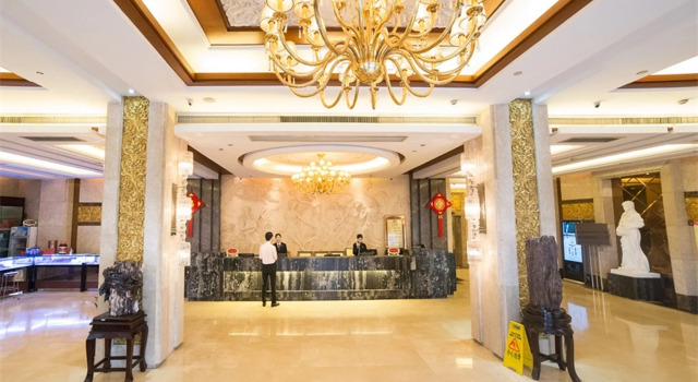 Vienna Hotel Shanwei Lufeng Renmin Road Branch, Rezervasyon Otel Guangdong otoparklı oteller, Otopark