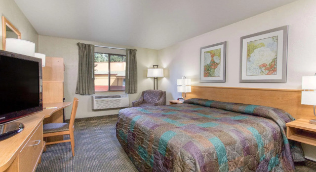Двухместный номер Standard Super 8 by Wyndham Lacey Olympia Area