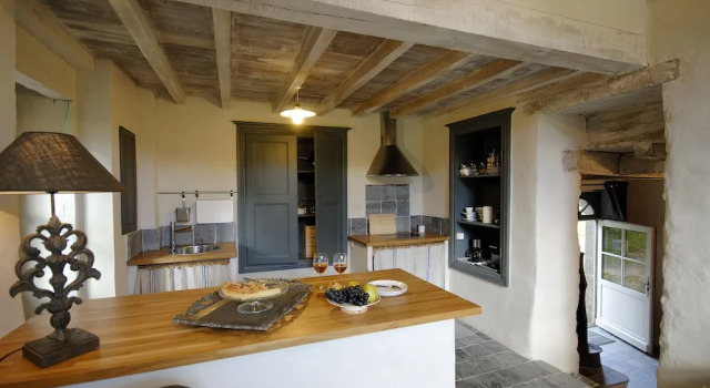 Manoir de la Villeneuve, Varaa Hotelli Hotellit Côtes-d'Armor pysäköinnillä, Pysäköinti