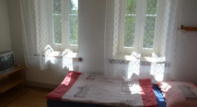 Penzion Jizerka, Rezerwuj Hotel Hotele w Jizera Mountains z parkingiem, Parking
