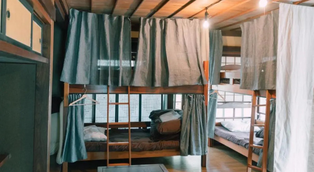 Кровать в общем номере Koya Backpackers