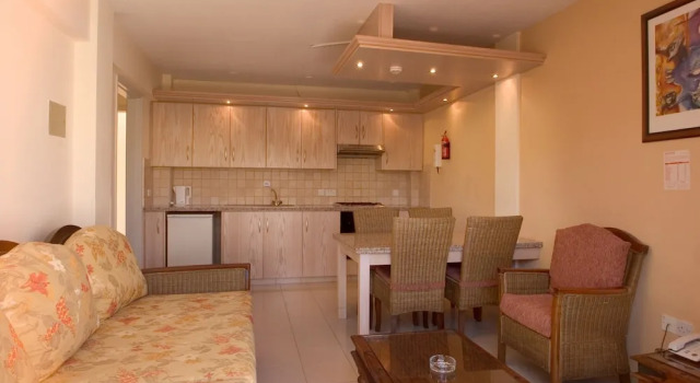 Апартаменты Senator Hotel Apartments