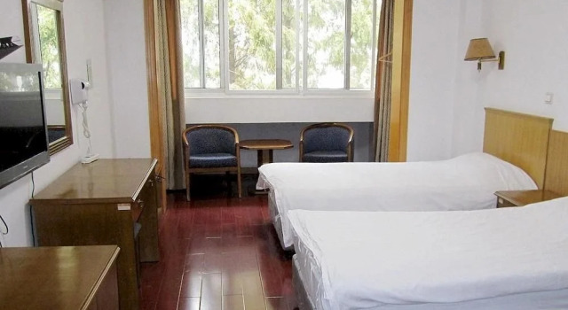 Shanghai Fengyuan Hotel, Varaa Hotelli Xuhui 
