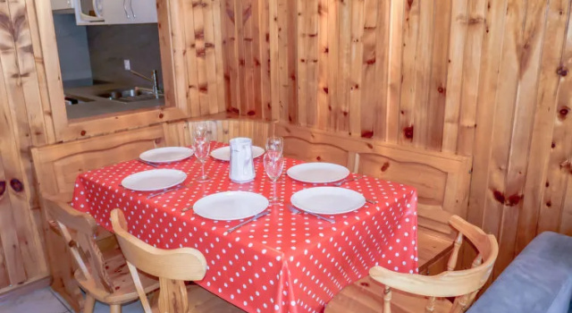 Apartment Les Platanes E3 by Interhome, Prenota Appartamento Nendaz 