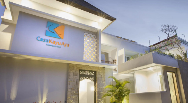 Hola Seminyak