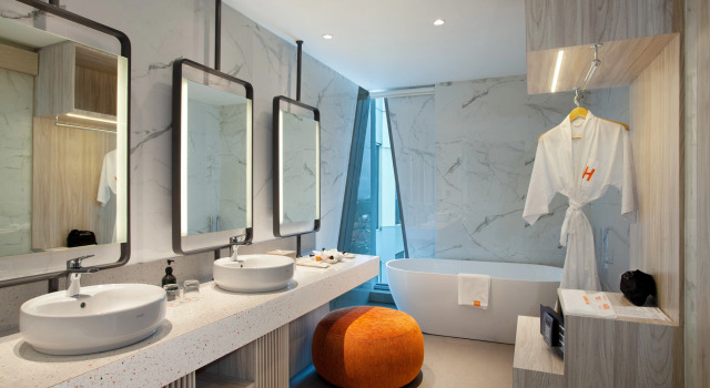 Люкс HARRIS Hotel & Convention Cibinong City Mall Bogor