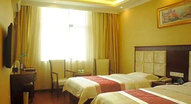 Номер Deluxe GreenTree Inn ShenZhen BaoAn XiXIang PingZhou Metro Station Business Hotel