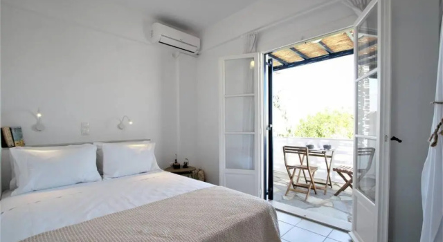 Коттедж с 2 комнатами SEABREEZE Apartment