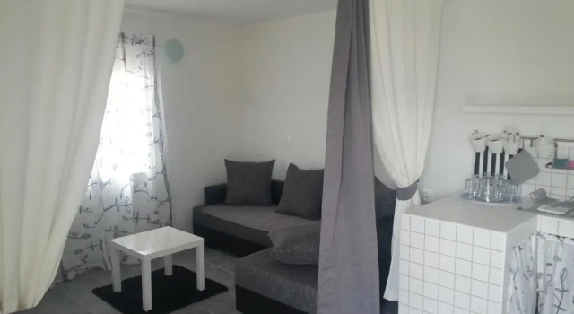 Апартаменты c 1 комнатой с видом на море Apartments Paro