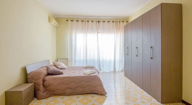 Lovely Holiday Home in Catania near Sea, Забронировать Отель Катания Сицилия, рядом с Italia Metro Station