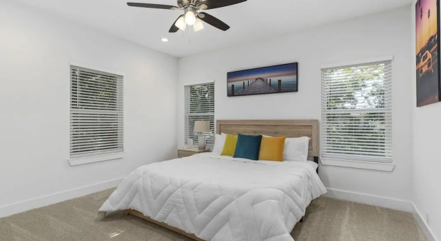 Summer Breeze, Забронировать Отель Джексонвилл-Бич Jacksonville Coast, рядом с Заповедник Крадл-Крик
