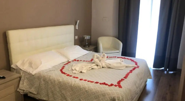 Трёхместный номер Comfort Hotel Royal