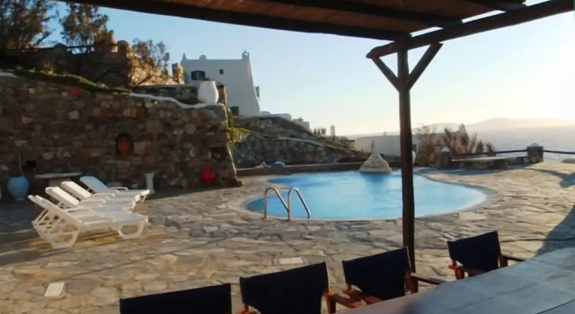 Вилла On the Rocks Villa w Hot Tub at Cavo Delos