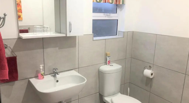 Апартаменты Baylight Accommodation 3 Selfcatering 1 bedroom apartment sleeps 4