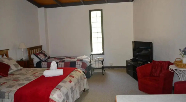 Номер Standard Colonial Bank Motel