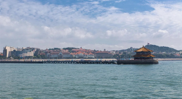 Qingdao Dragon Castle Hotel, Забронировать Отель Циндао Qingdao Region, рядом с Luxun Park