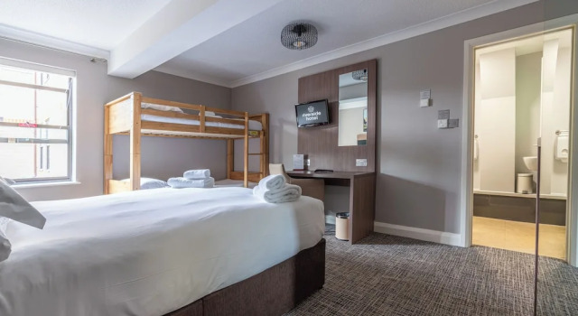 Номер Standard Riverside Hotel