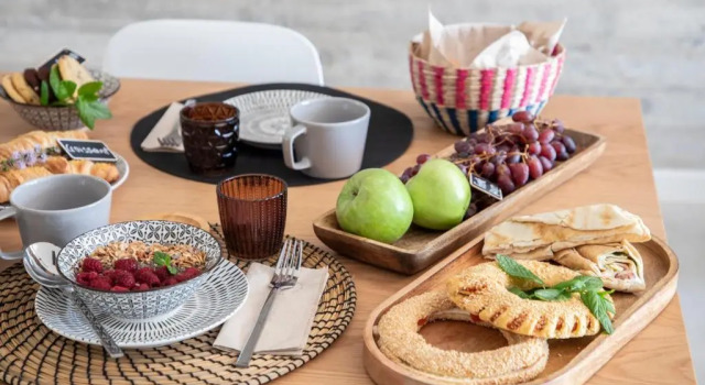 IKIES 3 Modern Eco-Friendly Private Seaview SIGNATURE Villas with a Pool, Book Hotel Volos 