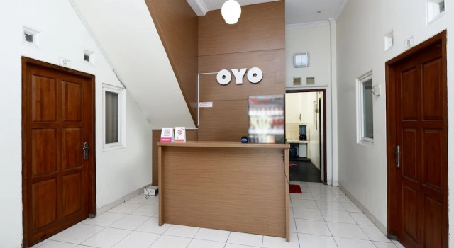 OYO 2428 Trision Hostel, Book Hostel / Vandrerhjem Hostels i Central Java, Hostel / Vandrerhjem