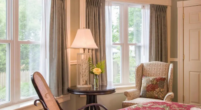 Люкс Deluxe Mira Monte Inn & Suites