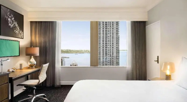 Двухместный номер с красивым видом из окна Hilton Motif Seattle