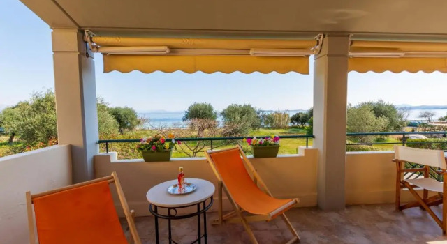 BLUE Marine Seaside View Luxury Apartment