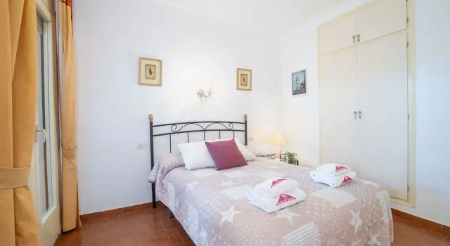 Beachfront Apartment in Empuriabrava With Pool, Забронировать Апартаменты/квартира Отели Alt Empordà с парковкой, Парковка