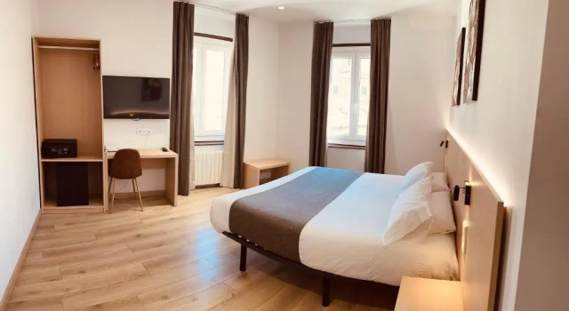 Двухместный номер Superior с видом на город Hostal Abadia Madrid