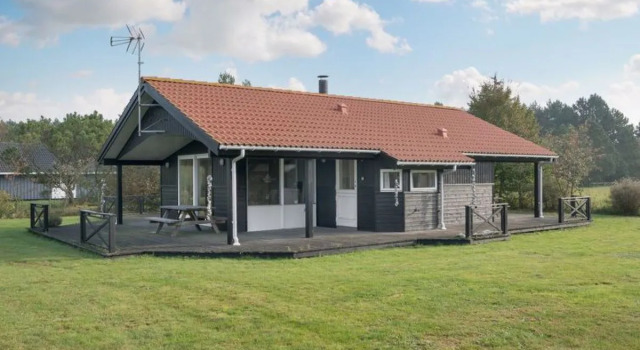 "Allie" - 150m from the sea in Lolland, Falster and Mon, Rezervovat Hotel Hotely v Lolland s parkováním, Parkování