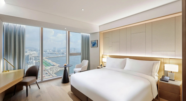 Двухместный номер Deluxe Wyndham Grand Busan Ijin