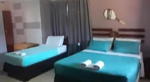 The Rock Travellers Home, Book Hotel Hotels in Francistown with Parking, Parking
