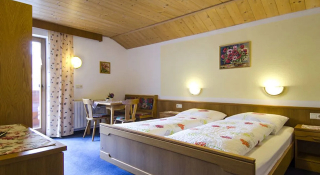 Apart Maashof 12465, Rezervați Hotel Hoteluri în Tirol cu parcare, Parcare